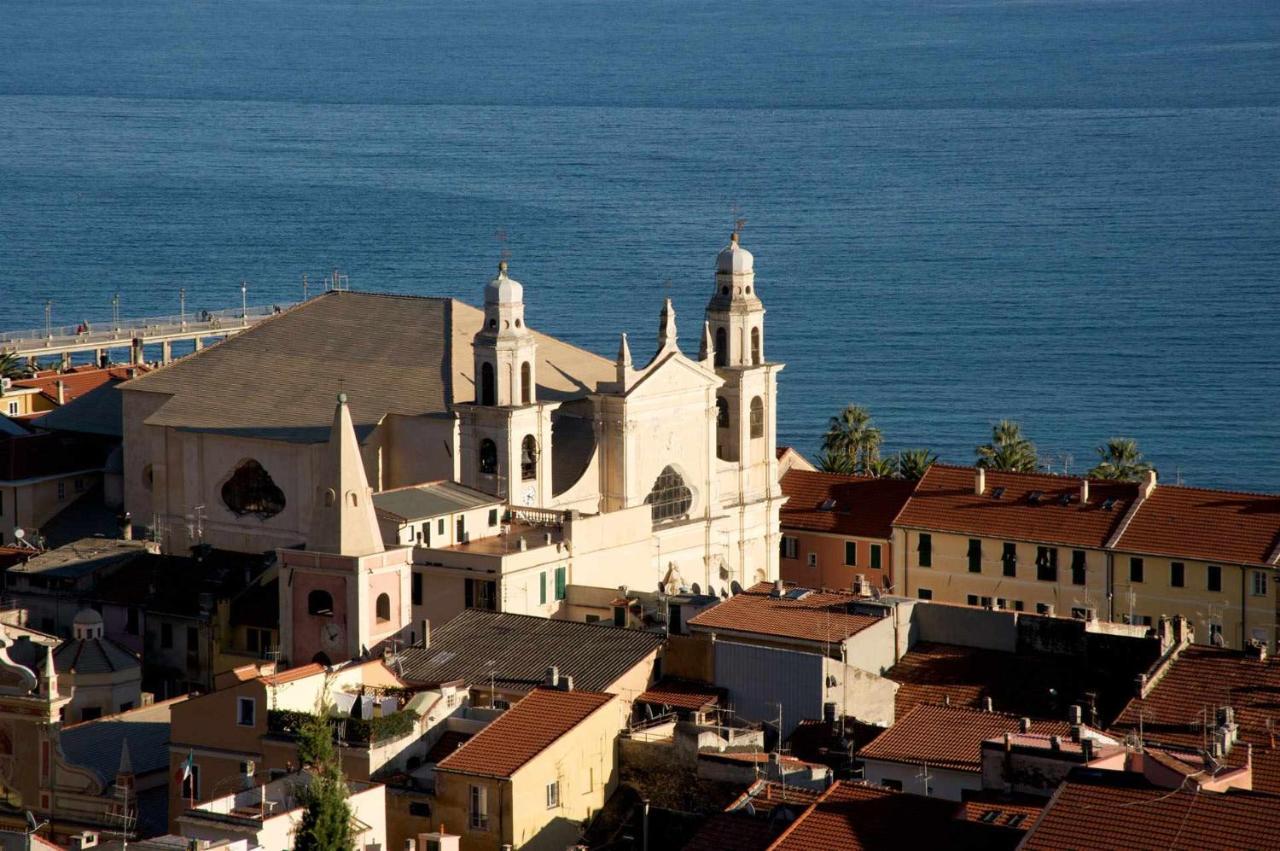 Fornaci 9 Rivieraholiday Pietra Ligure Exterior photo