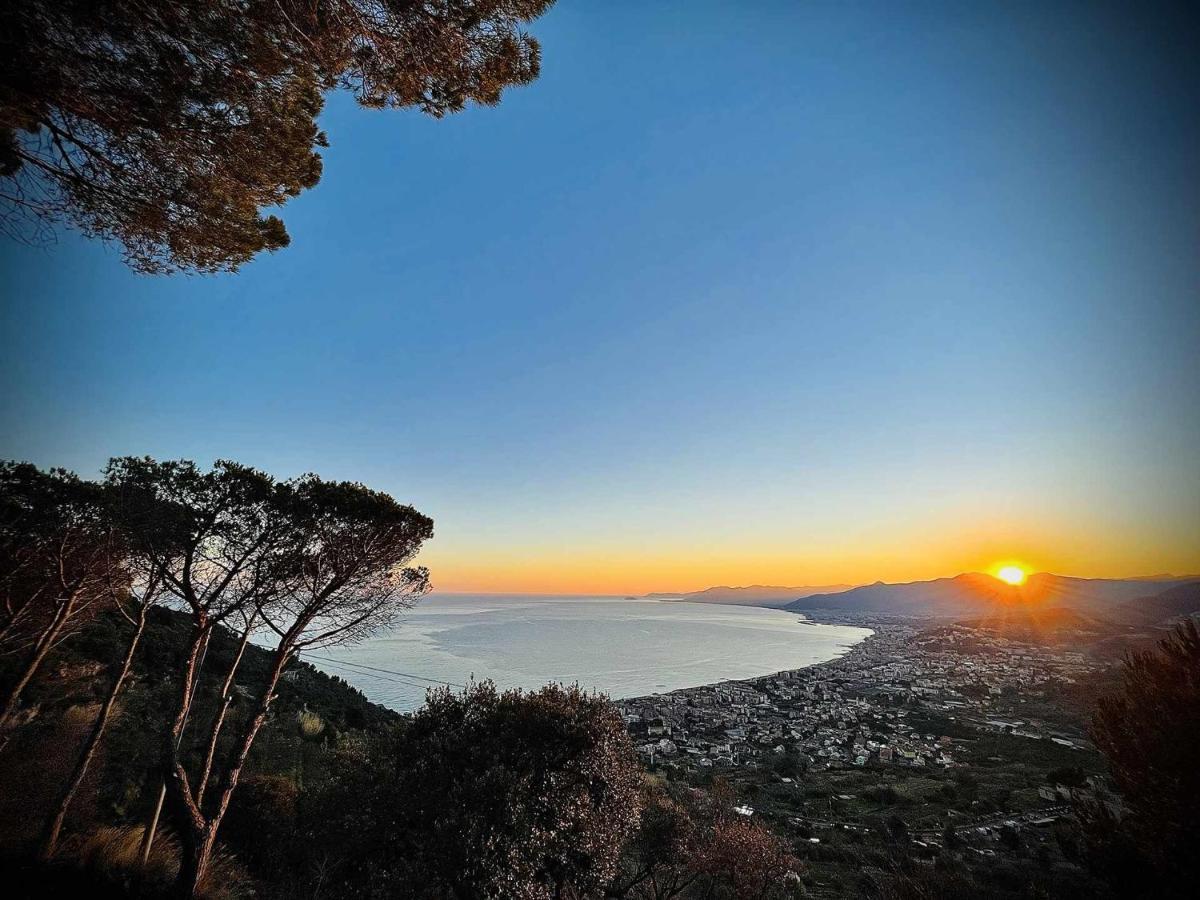 Fornaci 9 Rivieraholiday Pietra Ligure Exterior photo