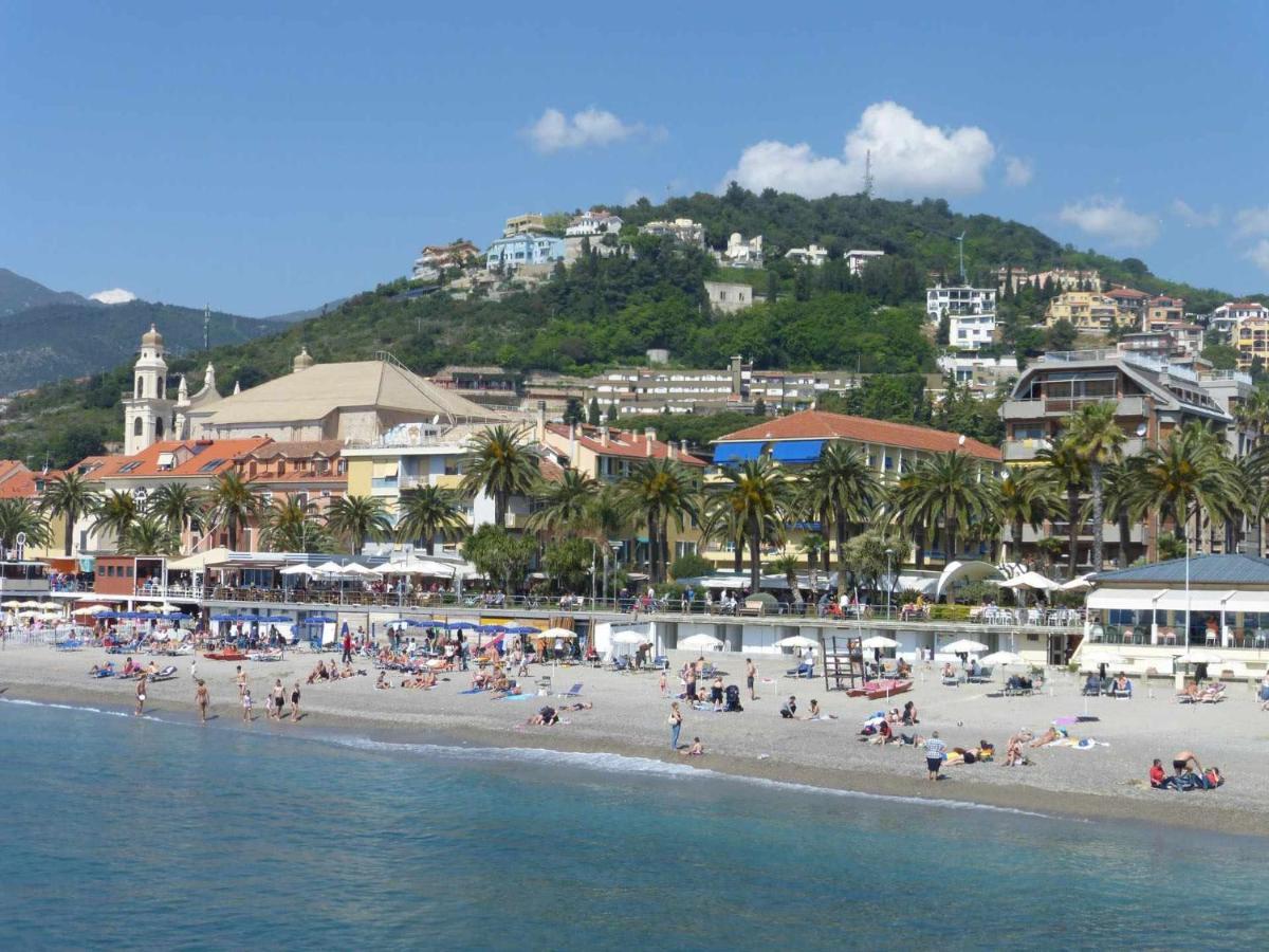 Fornaci 9 Rivieraholiday Pietra Ligure Exterior photo